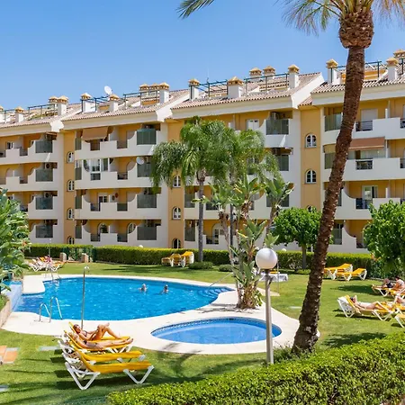 Giralda Apartment *
