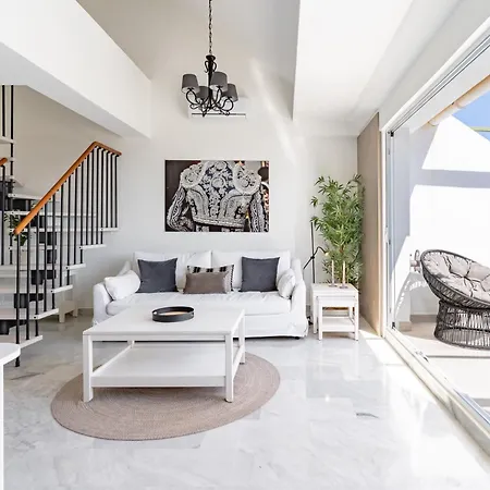 Apartment Giralda *