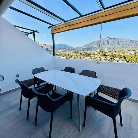 Apartment Giralda *